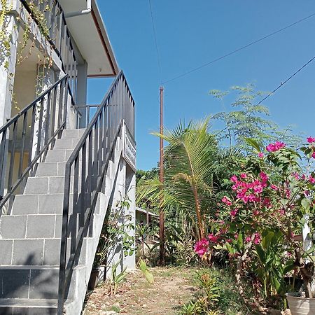 Yusilver Guest House Labuan Bajo Exterior foto