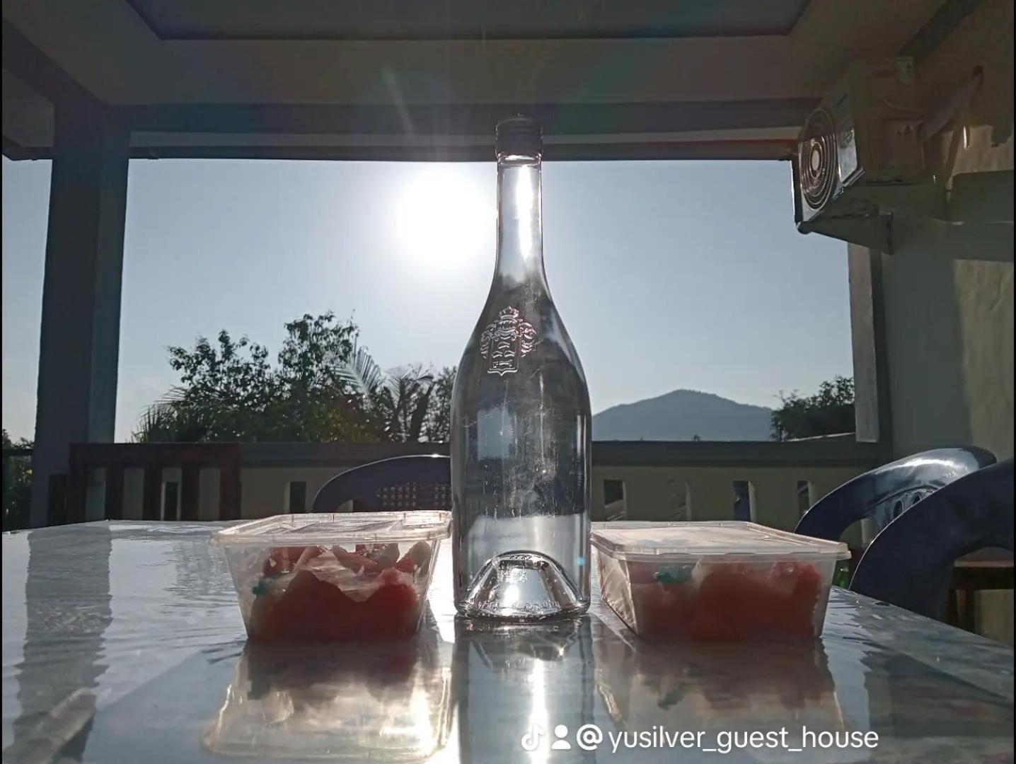 Yusilver Guest House Labuan Bajo Exterior foto