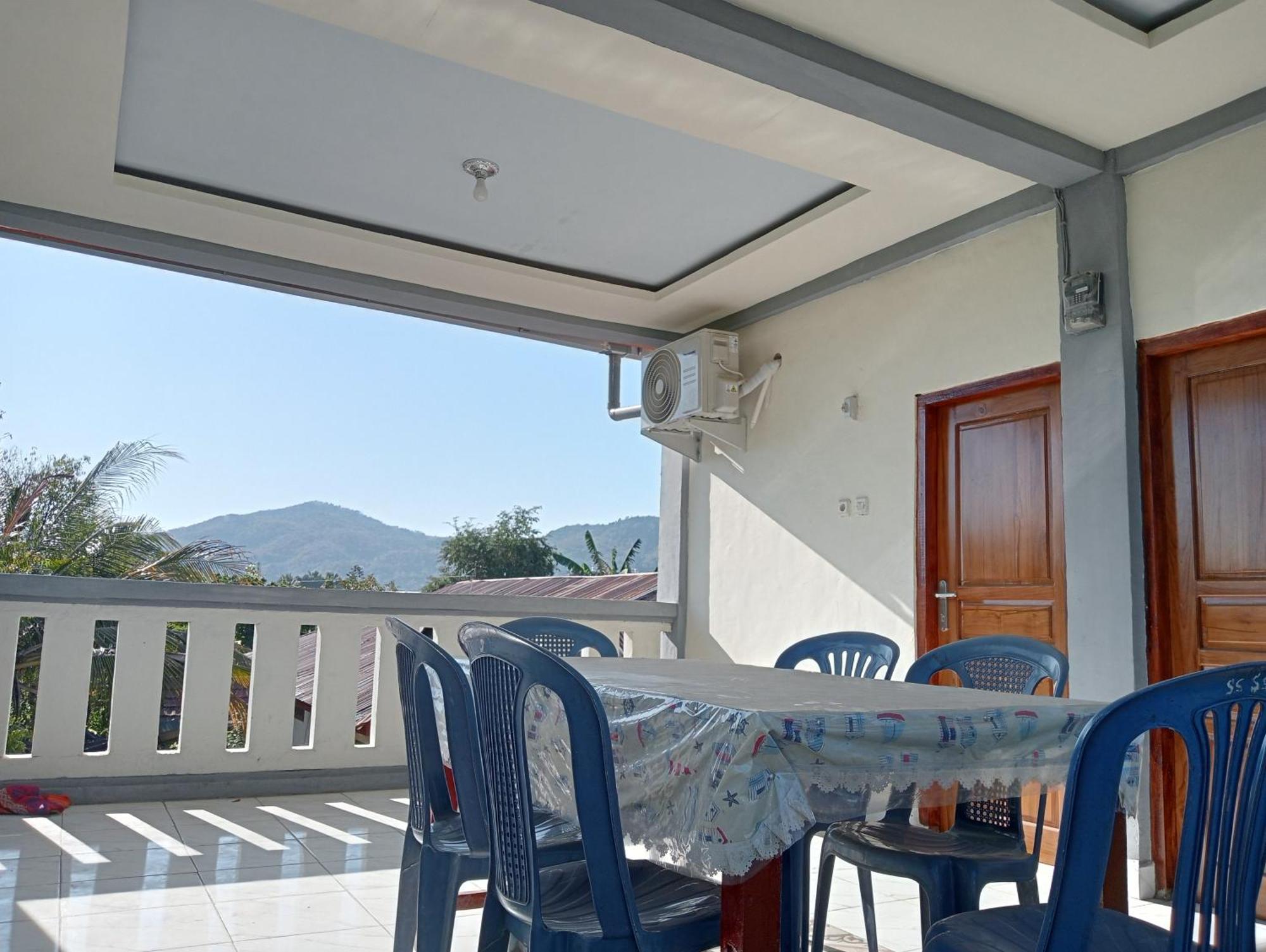 Yusilver Guest House Labuan Bajo Zimmer foto